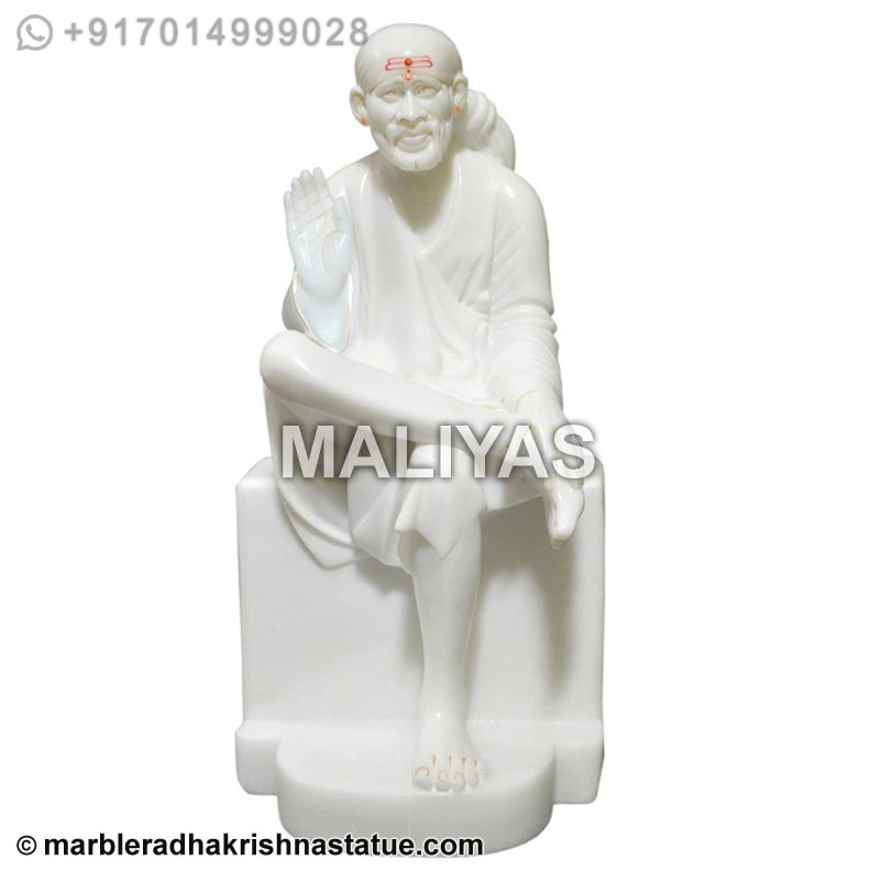 Blessing Sai Baba Statue