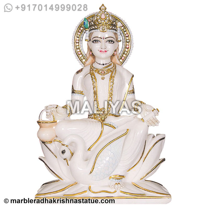 Gayatri Maa Statue