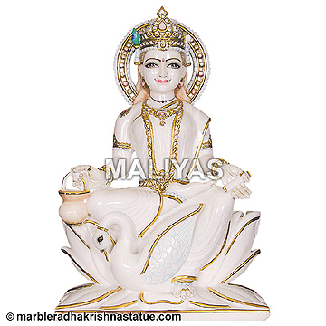 Gayatri Maa Statue