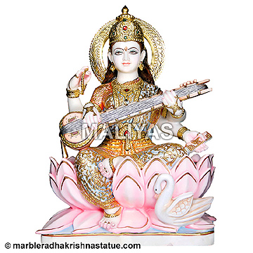 Goddess Saraswati Idol